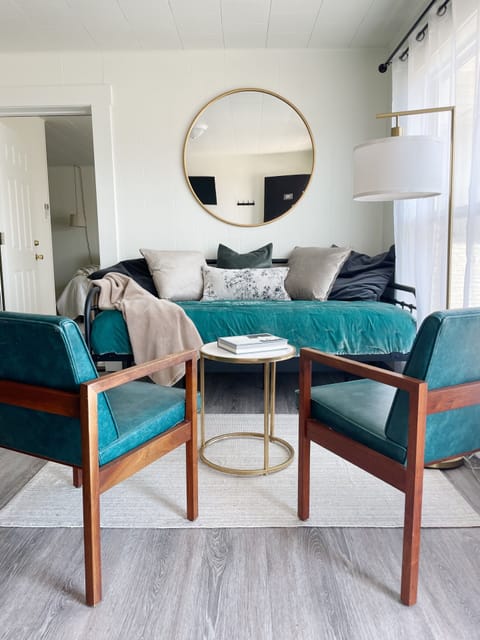 Cozy up on our nap-worthy day bed couch while streaming your favorite Netflix show!