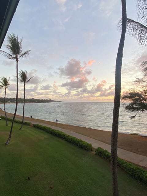 Adjacent path is perfect for early morning or late night strolls. Great views!