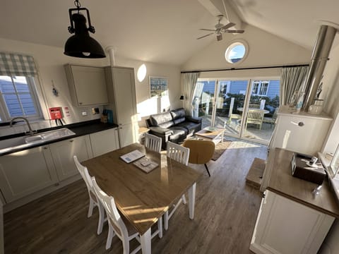 Lounge / Diner