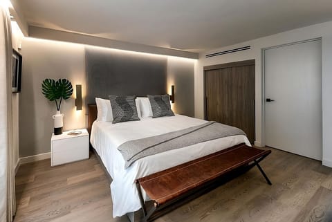 King Bed