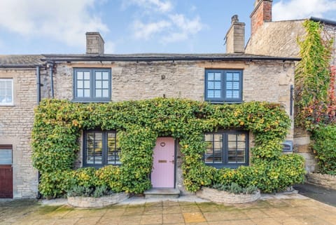 Cross Keys Cottage - StayCotswold