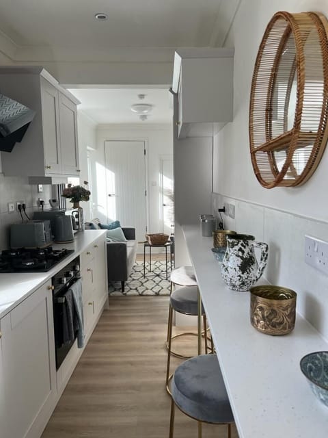 Living Room / Lounge