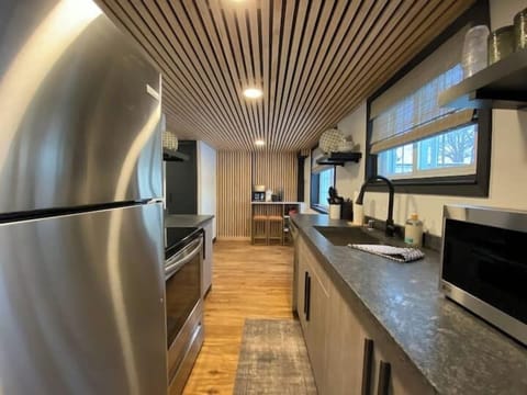 4f78d8c9 cbbb 4c53 b6cd 5acaf55067a6