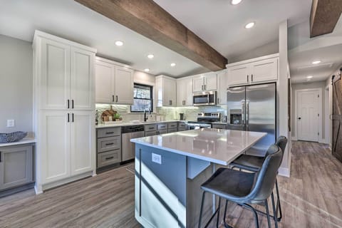 Kitchen | Cooking Basics | Dishwasher | Coffee Maker & Grinder