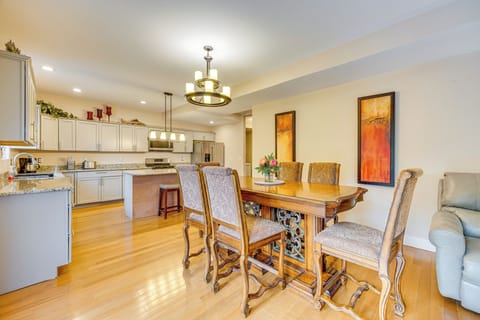 Dining Area | Main Level