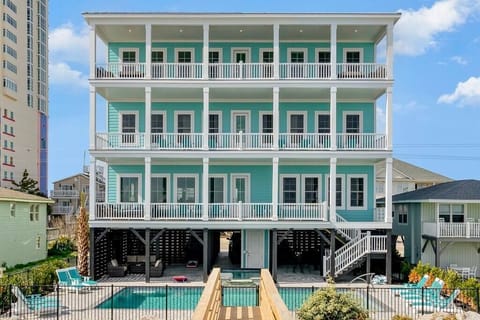 7000 Sq ft of fun!