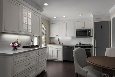 Cook effortlessly in a bright kitchen with sleek modern finishes.