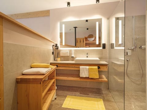 Panoramazimmer Bergseit'n - Berghotel Hauserbauer House in Salzburgerland