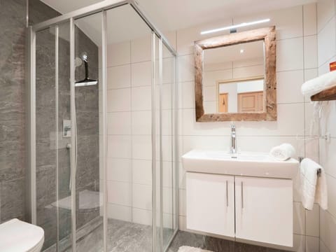 Superio Burgblick+ - Burgblick, Hotel-restaurant House in Salzburgerland