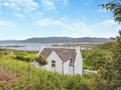 Setting | Sgath na Craig, Upper Colbost, near Glendale