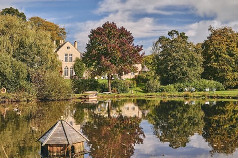 The lake by Roupel East Wing, Devon