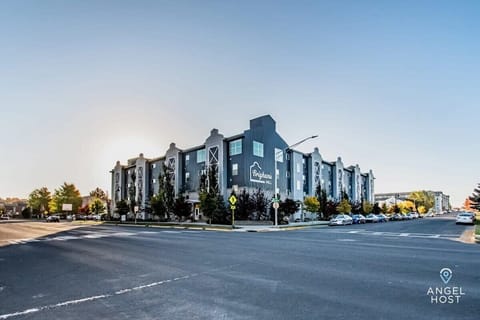 Fun Stay Near BYU, Fab Amenities & Super Location