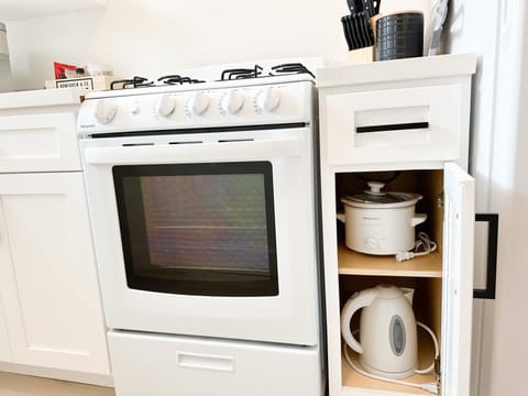 rice cooker & hot water kettle
