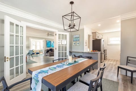 6ce50ee8-769d-474e-a8e4-de1e53406ae1