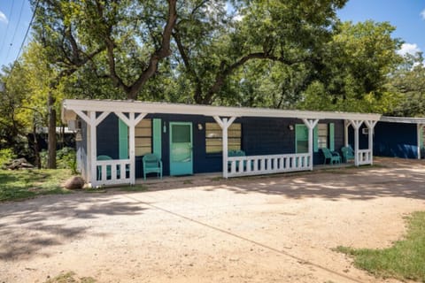 7771b56d-acba-42c9-b453-e2ff87a7e892