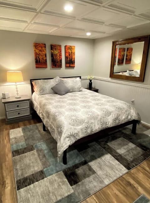 Sleep comfortably in this memory foam queen mattress