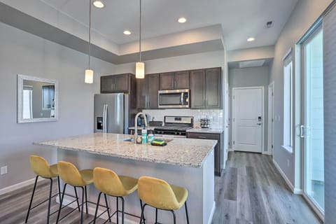 Kitchen | 1st Floor | Cooking Basics & Spices | Toaster