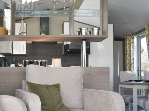 Open plan living space | West Mersea Park, West Mersea