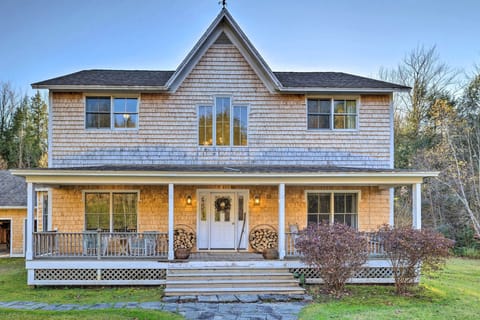 Montgomery Center Vacation Rental | 4BR | 2.5BA | 2,400 Sq Ft | Stairs Required