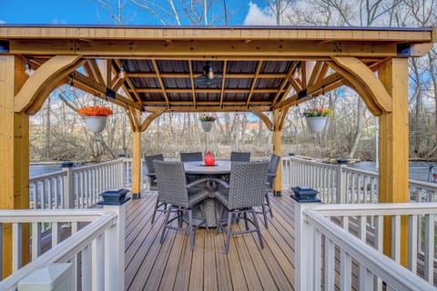 Bristol Vacation Rental | 2BR | 2BA | 1,000 Sq Ft | Step-Free Access