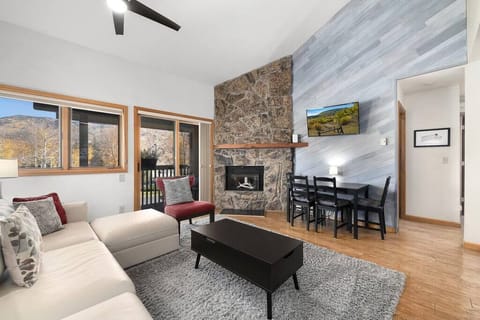 Steamboat Dream Vacation - The Pines Condominums 