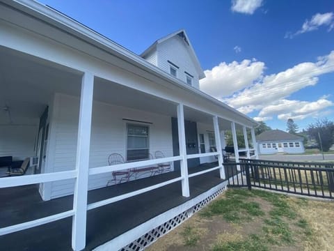 E2360c77 a608 4843 acd6 868f231d2636