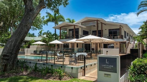 Latitude 17 - South Mission Beach