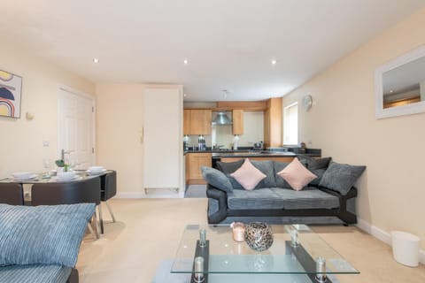 Living Room / Lounge