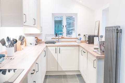 Bend or Bump kitchen