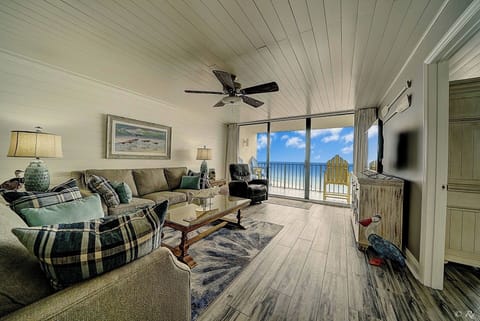 C-View's Living Room
