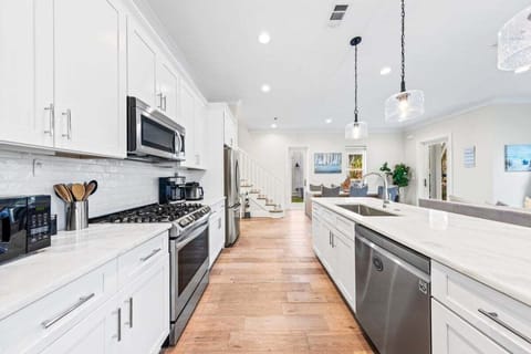 NEW Inlet Beach House, Sleeps 14, 10 beds