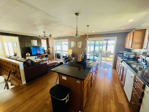 Kitchen/Great Room