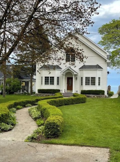 House view from the front