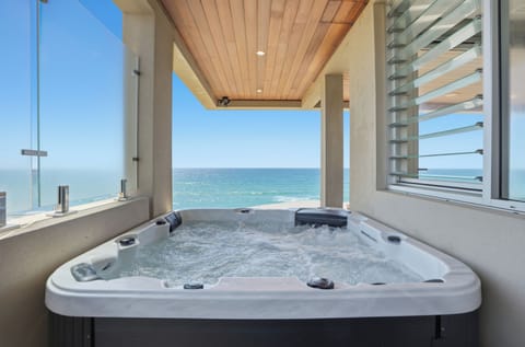 Indoor spa tub