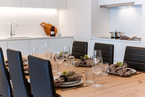 Dining table details