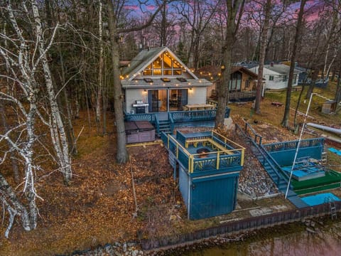 Enjoy the beauty of pure Michigan from our outdoor patios. Whether you’re in the mood to dine outside, enjoy a fire, play in the lake, or relax in the jacuzzi - this property has something for everyone in your party.
