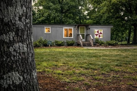 Welcome to the Cozy Cottage  aka Cherry Creek
