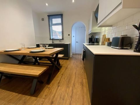 Kitchen dining room (3)