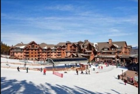 Snow and ski sports