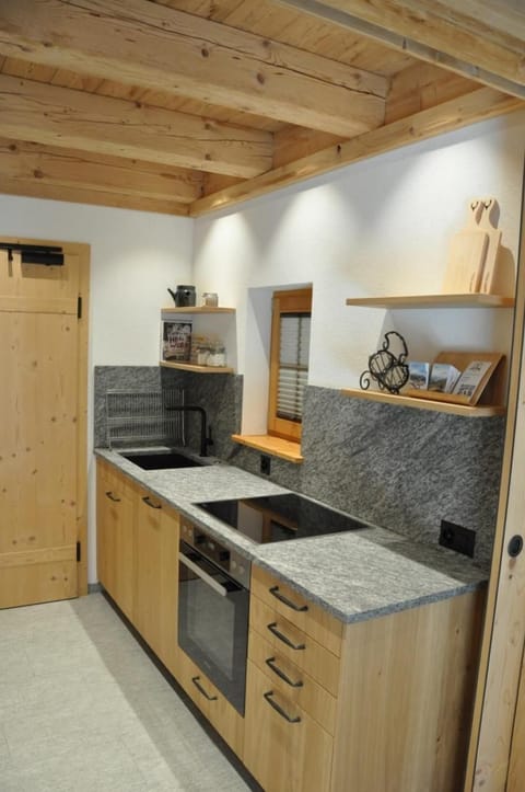 Fully Equipt Kitschen