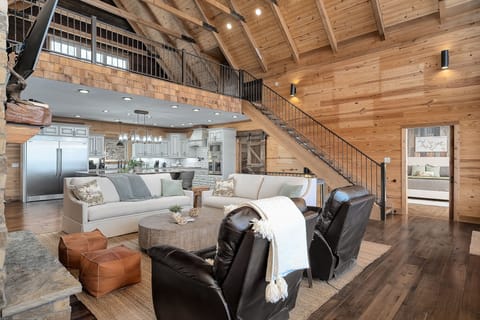 Large open floor plan main level