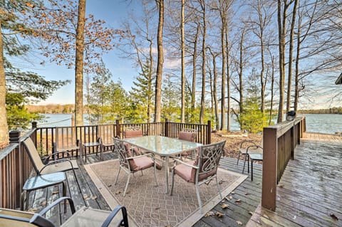 Hawks Vacation Rental | 2BR + Loft | 2BA | Stairs Required | 1,550 Sq Ft