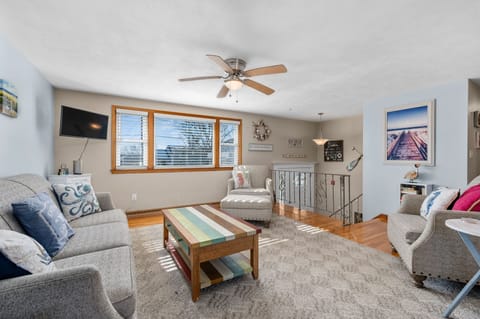 Living Room- Upper Level