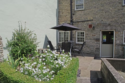 Patio area at the rear of Briar Cottage in Middleham in the Yorkshire Dales