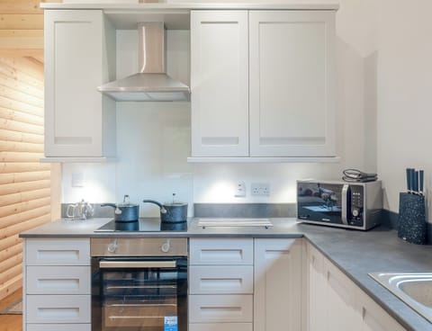 Kitchen | Alpaca Lodge, Grantham