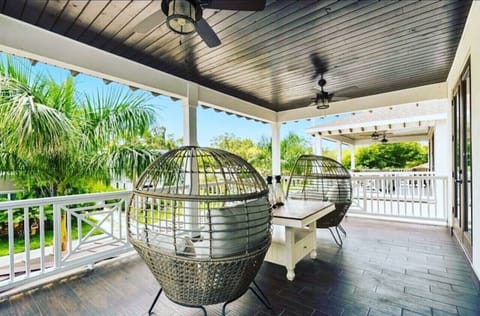 Relax and take it easy on the balcony