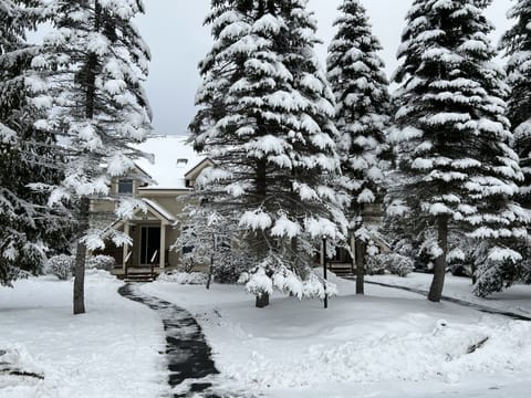 beautiful day for skiing