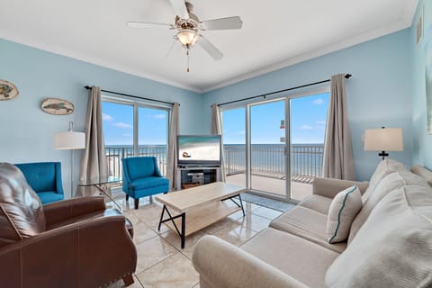 Welcome to Crystal Shores West 101!