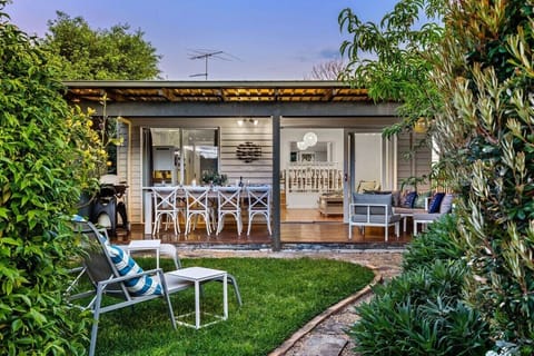 Outdoor Entertaining & Lounge