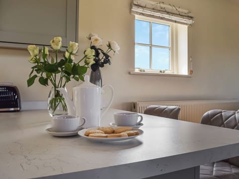 Kitchen/diner | The Stables, Langham